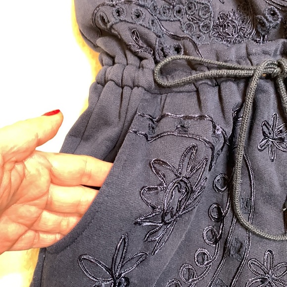 Juicy Couture waist tie navy blue embroidered romper jumpsuit dress size XS - Picture 4 of 12